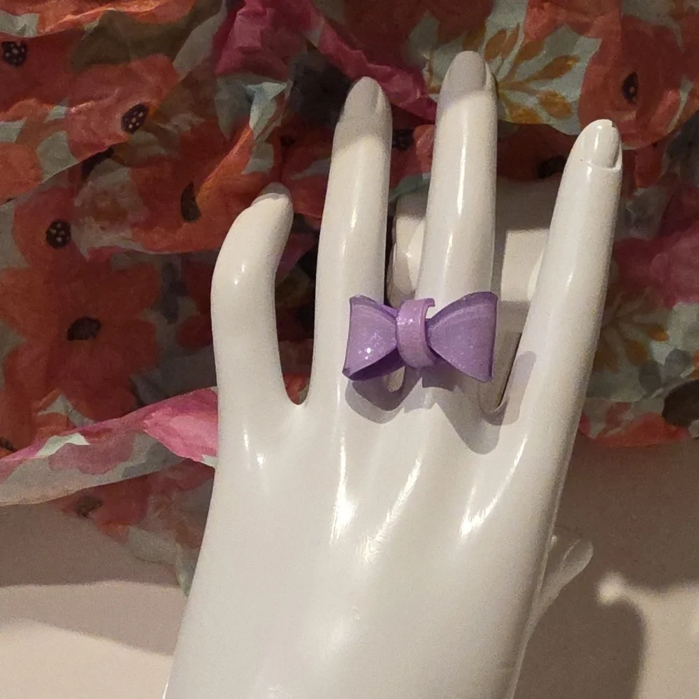 Purple Bow Acyrlic Adjustble Ring | NWOT